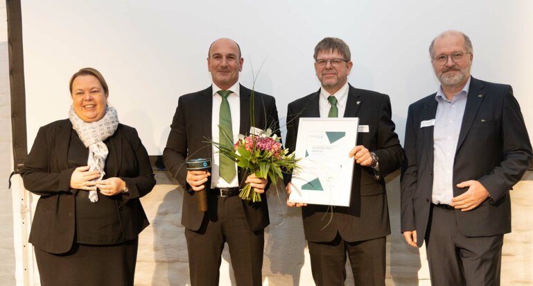 Effizienz-Preis-NRW-Preisverleihung-Kverneland-jpg-gwkk0qbawb